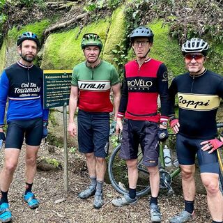That's David Carman 2nd from right!