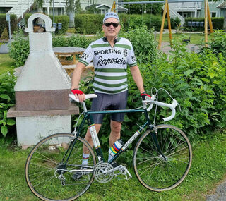Paulo with his Raposeira Team Jersey